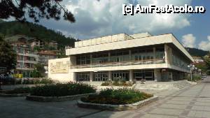 [P21] Devin - hai-hui prin oraș; Casa de cultură » foto by Dragoș_MD
 - 
<span class="allrVoted glyphicon glyphicon-heart hidden" id="av463588"></span>
<a class="m-l-10 hidden" id="sv463588" onclick="voting_Foto_DelVot(,463588,15256)" role="button">șterge vot <span class="glyphicon glyphicon-remove"></span></a>
<a id="v9463588" class=" c-red"  onclick="voting_Foto_SetVot(463588)" role="button"><span class="glyphicon glyphicon-heart-empty"></span> <b>LIKE</b> = Votează poza</a> <img class="hidden"  id="f463588W9" src="/imagini/loader.gif" border="0" /><span class="AjErrMes hidden" id="e463588ErM"></span>