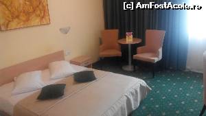 [P02] Hotel Boavista - camera dubla - curate si mobilata modern » foto by nosferatoo
 - 
<span class="allrVoted glyphicon glyphicon-heart hidden" id="av620933"></span>
<a class="m-l-10 hidden" id="sv620933" onclick="voting_Foto_DelVot(,620933,15369)" role="button">șterge vot <span class="glyphicon glyphicon-remove"></span></a>
<a id="v9620933" class=" c-red"  onclick="voting_Foto_SetVot(620933)" role="button"><span class="glyphicon glyphicon-heart-empty"></span> <b>LIKE</b> = Votează poza</a> <img class="hidden"  id="f620933W9" src="/imagini/loader.gif" border="0" /><span class="AjErrMes hidden" id="e620933ErM"></span>