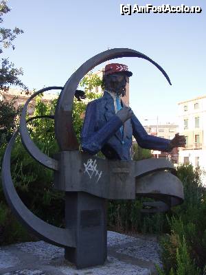 [P37] O statuie... futurista, dedicata companiei de trenuri!!!  » foto by alinaro
 - 
<span class="allrVoted glyphicon glyphicon-heart hidden" id="av467148"></span>
<a class="m-l-10 hidden" id="sv467148" onclick="voting_Foto_DelVot(,467148,15373)" role="button">șterge vot <span class="glyphicon glyphicon-remove"></span></a>
<a id="v9467148" class=" c-red"  onclick="voting_Foto_SetVot(467148)" role="button"><span class="glyphicon glyphicon-heart-empty"></span> <b>LIKE</b> = Votează poza</a> <img class="hidden"  id="f467148W9" src="/imagini/loader.gif" border="0" /><span class="AjErrMes hidden" id="e467148ErM"></span>