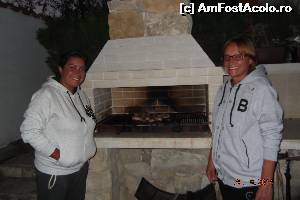 [P24] Gratarul aproape gata » foto by aricel
 - 
<span class="allrVoted glyphicon glyphicon-heart hidden" id="av556670"></span>
<a class="m-l-10 hidden" id="sv556670" onclick="voting_Foto_DelVot(,556670,15382)" role="button">șterge vot <span class="glyphicon glyphicon-remove"></span></a>
<a id="v9556670" class=" c-red"  onclick="voting_Foto_SetVot(556670)" role="button"><span class="glyphicon glyphicon-heart-empty"></span> <b>LIKE</b> = Votează poza</a> <img class="hidden"  id="f556670W9" src="/imagini/loader.gif" border="0" /><span class="AjErrMes hidden" id="e556670ErM"></span>