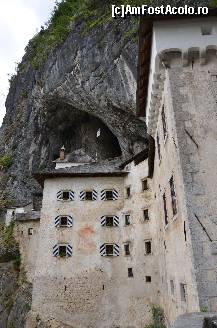[P14] Castelul Predjama » foto by unq
 - 
<span class="allrVoted glyphicon glyphicon-heart hidden" id="av467794"></span>
<a class="m-l-10 hidden" id="sv467794" onclick="voting_Foto_DelVot(,467794,15400)" role="button">șterge vot <span class="glyphicon glyphicon-remove"></span></a>
<a id="v9467794" class=" c-red"  onclick="voting_Foto_SetVot(467794)" role="button"><span class="glyphicon glyphicon-heart-empty"></span> <b>LIKE</b> = Votează poza</a> <img class="hidden"  id="f467794W9" src="/imagini/loader.gif" border="0" /><span class="AjErrMes hidden" id="e467794ErM"></span>