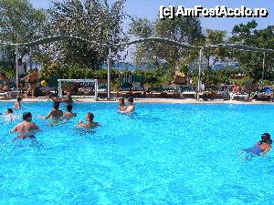 [P03] Piscina cu activitati, acolo erau si toboganele » foto by Deborah77
 - 
<span class="allrVoted glyphicon glyphicon-heart hidden" id="av494078"></span>
<a class="m-l-10 hidden" id="sv494078" onclick="voting_Foto_DelVot(,494078,15414)" role="button">șterge vot <span class="glyphicon glyphicon-remove"></span></a>
<a id="v9494078" class=" c-red"  onclick="voting_Foto_SetVot(494078)" role="button"><span class="glyphicon glyphicon-heart-empty"></span> <b>LIKE</b> = Votează poza</a> <img class="hidden"  id="f494078W9" src="/imagini/loader.gif" border="0" /><span class="AjErrMes hidden" id="e494078ErM"></span>