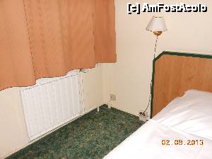 [P13] Hotel Comfort Lichtenberg - Berlin, camera 06.09. Calorifer, veioză şi o mochetă frumoasă.  » foto by iulianic
 - 
<span class="allrVoted glyphicon glyphicon-heart hidden" id="av468375"></span>
<a class="m-l-10 hidden" id="sv468375" onclick="voting_Foto_DelVot(,468375,15422)" role="button">șterge vot <span class="glyphicon glyphicon-remove"></span></a>
<a id="v9468375" class=" c-red"  onclick="voting_Foto_SetVot(468375)" role="button"><span class="glyphicon glyphicon-heart-empty"></span> <b>LIKE</b> = Votează poza</a> <img class="hidden"  id="f468375W9" src="/imagini/loader.gif" border="0" /><span class="AjErrMes hidden" id="e468375ErM"></span>