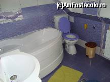 [P12] Baia de la apartament.  » foto by manuta_1969
 - 
<span class="allrVoted glyphicon glyphicon-heart hidden" id="av469510"></span>
<a class="m-l-10 hidden" id="sv469510" onclick="voting_Foto_DelVot(,469510,15444)" role="button">șterge vot <span class="glyphicon glyphicon-remove"></span></a>
<a id="v9469510" class=" c-red"  onclick="voting_Foto_SetVot(469510)" role="button"><span class="glyphicon glyphicon-heart-empty"></span> <b>LIKE</b> = Votează poza</a> <img class="hidden"  id="f469510W9" src="/imagini/loader.gif" border="0" /><span class="AjErrMes hidden" id="e469510ErM"></span>