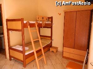 [P13] paturi supraetajate (camera de 4 pers.)  » foto by danadima
 - 
<span class="allrVoted glyphicon glyphicon-heart hidden" id="av469779"></span>
<a class="m-l-10 hidden" id="sv469779" onclick="voting_Foto_DelVot(,469779,15451)" role="button">șterge vot <span class="glyphicon glyphicon-remove"></span></a>
<a id="v9469779" class=" c-red"  onclick="voting_Foto_SetVot(469779)" role="button"><span class="glyphicon glyphicon-heart-empty"></span> <b>LIKE</b> = Votează poza</a> <img class="hidden"  id="f469779W9" src="/imagini/loader.gif" border="0" /><span class="AjErrMes hidden" id="e469779ErM"></span>