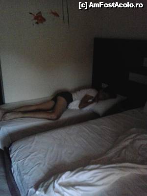 [P22] camera de 3 persoane (pat matrimonial si un pat extensibil)  » foto by danadima
 - 
<span class="allrVoted glyphicon glyphicon-heart hidden" id="av498737"></span>
<a class="m-l-10 hidden" id="sv498737" onclick="voting_Foto_DelVot(,498737,15451)" role="button">șterge vot <span class="glyphicon glyphicon-remove"></span></a>
<a id="v9498737" class=" c-red"  onclick="voting_Foto_SetVot(498737)" role="button"><span class="glyphicon glyphicon-heart-empty"></span> <b>LIKE</b> = Votează poza</a> <img class="hidden"  id="f498737W9" src="/imagini/loader.gif" border="0" /><span class="AjErrMes hidden" id="e498737ErM"></span>