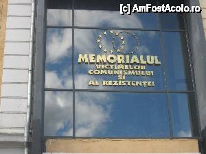 [P23] Memorialul din Sighet » foto by george1863*
 - 
<span class="allrVoted glyphicon glyphicon-heart hidden" id="av473686"></span>
<a class="m-l-10 hidden" id="sv473686" onclick="voting_Foto_DelVot(,473686,15555)" role="button">șterge vot <span class="glyphicon glyphicon-remove"></span></a>
<a id="v9473686" class=" c-red"  onclick="voting_Foto_SetVot(473686)" role="button"><span class="glyphicon glyphicon-heart-empty"></span> <b>LIKE</b> = Votează poza</a> <img class="hidden"  id="f473686W9" src="/imagini/loader.gif" border="0" /><span class="AjErrMes hidden" id="e473686ErM"></span>