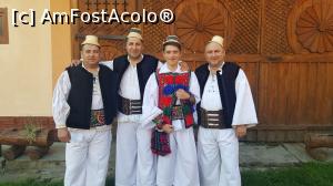 [P05] GRUPUL VESEL DE BAIETI LA PENSIUNEA MARAMURES.  » foto by NELUTU D-tru
 - 
<span class="allrVoted glyphicon glyphicon-heart hidden" id="av743575"></span>
<a class="m-l-10 hidden" id="sv743575" onclick="voting_Foto_DelVot(,743575,15555)" role="button">șterge vot <span class="glyphicon glyphicon-remove"></span></a>
<a id="v9743575" class=" c-red"  onclick="voting_Foto_SetVot(743575)" role="button"><span class="glyphicon glyphicon-heart-empty"></span> <b>LIKE</b> = Votează poza</a> <img class="hidden"  id="f743575W9" src="/imagini/loader.gif" border="0" /><span class="AjErrMes hidden" id="e743575ErM"></span>