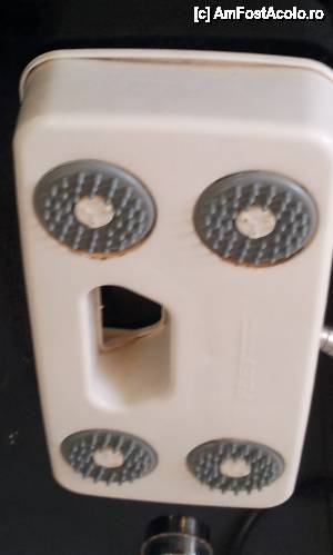 [P28] In interiorul cabinei de dus » foto by mirmicu
 - 
<span class="allrVoted glyphicon glyphicon-heart hidden" id="av475549"></span>
<a class="m-l-10 hidden" id="sv475549" onclick="voting_Foto_DelVot(,475549,15588)" role="button">șterge vot <span class="glyphicon glyphicon-remove"></span></a>
<a id="v9475549" class=" c-red"  onclick="voting_Foto_SetVot(475549)" role="button"><span class="glyphicon glyphicon-heart-empty"></span> <b>LIKE</b> = Votează poza</a> <img class="hidden"  id="f475549W9" src="/imagini/loader.gif" border="0" /><span class="AjErrMes hidden" id="e475549ErM"></span>