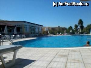 [P09] piscina si parte din barul exterior » foto by Swan1
 - 
<span class="allrVoted glyphicon glyphicon-heart hidden" id="av476241"></span>
<a class="m-l-10 hidden" id="sv476241" onclick="voting_Foto_DelVot(,476241,15601)" role="button">șterge vot <span class="glyphicon glyphicon-remove"></span></a>
<a id="v9476241" class=" c-red"  onclick="voting_Foto_SetVot(476241)" role="button"><span class="glyphicon glyphicon-heart-empty"></span> <b>LIKE</b> = Votează poza</a> <img class="hidden"  id="f476241W9" src="/imagini/loader.gif" border="0" /><span class="AjErrMes hidden" id="e476241ErM"></span>