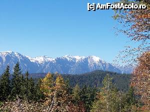 [P02] Apoi isi fac aparitia cretele Bucegilor » foto by Lumis66
 - 
<span class="allrVoted glyphicon glyphicon-heart hidden" id="av480481"></span>
<a class="m-l-10 hidden" id="sv480481" onclick="voting_Foto_DelVot(,480481,15686)" role="button">șterge vot <span class="glyphicon glyphicon-remove"></span></a>
<a id="v9480481" class=" c-red"  onclick="voting_Foto_SetVot(480481)" role="button"><span class="glyphicon glyphicon-heart-empty"></span> <b>LIKE</b> = Votează poza</a> <img class="hidden"  id="f480481W9" src="/imagini/loader.gif" border="0" /><span class="AjErrMes hidden" id="e480481ErM"></span>