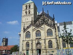 [P08] Intrare in Catedrala Sf Paul-fatada-piata Domului » foto by mireille
 - 
<span class="allrVoted glyphicon glyphicon-heart hidden" id="av481494"></span>
<a class="m-l-10 hidden" id="sv481494" onclick="voting_Foto_DelVot(,481494,15707)" role="button">șterge vot <span class="glyphicon glyphicon-remove"></span></a>
<a id="v9481494" class=" c-red"  onclick="voting_Foto_SetVot(481494)" role="button"><span class="glyphicon glyphicon-heart-empty"></span> <b>LIKE</b> = Votează poza</a> <img class="hidden"  id="f481494W9" src="/imagini/loader.gif" border="0" /><span class="AjErrMes hidden" id="e481494ErM"></span>