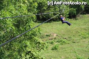 [P13] pana jos in vale ne-am dat pe 18 cabluri de diferite lungimi si la diferite inaltimi » foto by Pami*
 - 
<span class="allrVoted glyphicon glyphicon-heart hidden" id="av487413"></span>
<a class="m-l-10 hidden" id="sv487413" onclick="voting_Foto_DelVot(,487413,15814)" role="button">șterge vot <span class="glyphicon glyphicon-remove"></span></a>
<a id="v9487413" class=" c-red"  onclick="voting_Foto_SetVot(487413)" role="button"><span class="glyphicon glyphicon-heart-empty"></span> <b>LIKE</b> = Votează poza</a> <img class="hidden"  id="f487413W9" src="/imagini/loader.gif" border="0" /><span class="AjErrMes hidden" id="e487413ErM"></span>