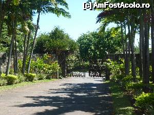 [P11] intrarea la Hotel » foto by danadineata
 - 
<span class="allrVoted glyphicon glyphicon-heart hidden" id="av485988"></span>
<a class="m-l-10 hidden" id="sv485988" onclick="voting_Foto_DelVot(,485988,15822)" role="button">șterge vot <span class="glyphicon glyphicon-remove"></span></a>
<a id="v9485988" class=" c-red"  onclick="voting_Foto_SetVot(485988)" role="button"><span class="glyphicon glyphicon-heart-empty"></span> <b>LIKE</b> = Votează poza</a> <img class="hidden"  id="f485988W9" src="/imagini/loader.gif" border="0" /><span class="AjErrMes hidden" id="e485988ErM"></span>