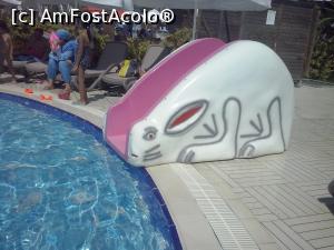 [P10] alt iepuras, chiar si dusul este desen animat -Tweety » foto by docsimo
 - 
<span class="allrVoted glyphicon glyphicon-heart hidden" id="av808283"></span>
<a class="m-l-10 hidden" id="sv808283" onclick="voting_Foto_DelVot(,808283,15937)" role="button">șterge vot <span class="glyphicon glyphicon-remove"></span></a>
<a id="v9808283" class=" c-red"  onclick="voting_Foto_SetVot(808283)" role="button"><span class="glyphicon glyphicon-heart-empty"></span> <b>LIKE</b> = Votează poza</a> <img class="hidden"  id="f808283W9" src="/imagini/loader.gif" border="0" /><span class="AjErrMes hidden" id="e808283ErM"></span>