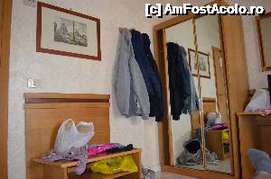 [P01] Camera dubla la Hotel Embassy » foto by IliaNu
 - 
<span class="allrVoted glyphicon glyphicon-heart hidden" id="av491558"></span>
<a class="m-l-10 hidden" id="sv491558" onclick="voting_Foto_DelVot(,491558,15964)" role="button">șterge vot <span class="glyphicon glyphicon-remove"></span></a>
<a id="v9491558" class=" c-red"  onclick="voting_Foto_SetVot(491558)" role="button"><span class="glyphicon glyphicon-heart-empty"></span> <b>LIKE</b> = Votează poza</a> <img class="hidden"  id="f491558W9" src="/imagini/loader.gif" border="0" /><span class="AjErrMes hidden" id="e491558ErM"></span>