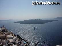 [P18] Vase de croaziera ancorate in port.In fata vulcanul care este inca activ. » foto by octaviansz
 - 
<span class="allrVoted glyphicon glyphicon-heart hidden" id="av149788"></span>
<a class="m-l-10 hidden" id="sv149788" onclick="voting_Foto_DelVot(,149788,16213)" role="button">șterge vot <span class="glyphicon glyphicon-remove"></span></a>
<a id="v9149788" class=" c-red"  onclick="voting_Foto_SetVot(149788)" role="button"><span class="glyphicon glyphicon-heart-empty"></span> <b>LIKE</b> = Votează poza</a> <img class="hidden"  id="f149788W9" src="/imagini/loader.gif" border="0" /><span class="AjErrMes hidden" id="e149788ErM"></span>