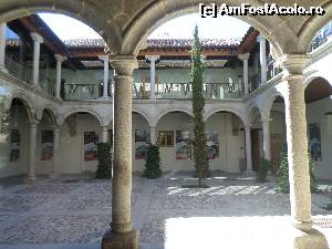 [P14] patio al unui vechi palat care adaposteste azi si un birou de informatii turistice » foto by amero
 - 
<span class="allrVoted glyphicon glyphicon-heart hidden" id="av619433"></span>
<a class="m-l-10 hidden" id="sv619433" onclick="voting_Foto_DelVot(,619433,16214)" role="button">șterge vot <span class="glyphicon glyphicon-remove"></span></a>
<a id="v9619433" class=" c-red"  onclick="voting_Foto_SetVot(619433)" role="button"><span class="glyphicon glyphicon-heart-empty"></span> <b>LIKE</b> = Votează poza</a> <img class="hidden"  id="f619433W9" src="/imagini/loader.gif" border="0" /><span class="AjErrMes hidden" id="e619433ErM"></span>