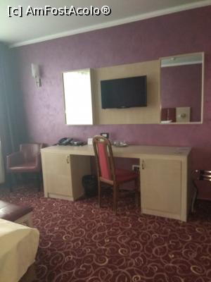 [P02] Tv ok, dar scaunul de pe vremuri...  » foto by CATAAS
 - 
<span class="allrVoted glyphicon glyphicon-heart hidden" id="av959806"></span>
<a class="m-l-10 hidden" id="sv959806" onclick="voting_Foto_DelVot(,959806,16236)" role="button">șterge vot <span class="glyphicon glyphicon-remove"></span></a>
<a id="v9959806" class=" c-red"  onclick="voting_Foto_SetVot(959806)" role="button"><span class="glyphicon glyphicon-heart-empty"></span> <b>LIKE</b> = Votează poza</a> <img class="hidden"  id="f959806W9" src="/imagini/loader.gif" border="0" /><span class="AjErrMes hidden" id="e959806ErM"></span>