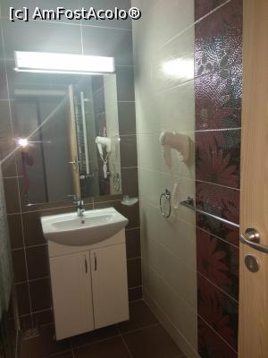 [P04] apă caldă în permanență și uscător de păr » foto by CATAAS
 - 
<span class="allrVoted glyphicon glyphicon-heart hidden" id="av959808"></span>
<a class="m-l-10 hidden" id="sv959808" onclick="voting_Foto_DelVot(,959808,16236)" role="button">șterge vot <span class="glyphicon glyphicon-remove"></span></a>
<a id="v9959808" class=" c-red"  onclick="voting_Foto_SetVot(959808)" role="button"><span class="glyphicon glyphicon-heart-empty"></span> <b>LIKE</b> = Votează poza</a> <img class="hidden"  id="f959808W9" src="/imagini/loader.gif" border="0" /><span class="AjErrMes hidden" id="e959808ErM"></span>