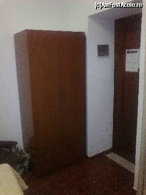 [P09] Chiar dacă poza nu este grozavă se poate observa tencuiala sărită. Noroc că nu o văzuse @ariciu că jar mâncam!  » foto by le_maitre
 - 
<span class="allrVoted glyphicon glyphicon-heart hidden" id="av502879"></span>
<a class="m-l-10 hidden" id="sv502879" onclick="voting_Foto_DelVot(,502879,16261)" role="button">șterge vot <span class="glyphicon glyphicon-remove"></span></a>
<a id="v9502879" class=" c-red"  onclick="voting_Foto_SetVot(502879)" role="button"><span class="glyphicon glyphicon-heart-empty"></span> <b>LIKE</b> = Votează poza</a> <img class="hidden"  id="f502879W9" src="/imagini/loader.gif" border="0" /><span class="AjErrMes hidden" id="e502879ErM"></span>