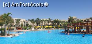 [P07] Piscina cu bar » foto by Lisa
 - 
<span class="allrVoted glyphicon glyphicon-heart hidden" id="av1281399"></span>
<a class="m-l-10 hidden" id="sv1281399" onclick="voting_Foto_DelVot(,1281399,16490)" role="button">șterge vot <span class="glyphicon glyphicon-remove"></span></a>
<a id="v91281399" class=" c-red"  onclick="voting_Foto_SetVot(1281399)" role="button"><span class="glyphicon glyphicon-heart-empty"></span> <b>LIKE</b> = Votează poza</a> <img class="hidden"  id="f1281399W9" src="/imagini/loader.gif" border="0" /><span class="AjErrMes hidden" id="e1281399ErM"></span>