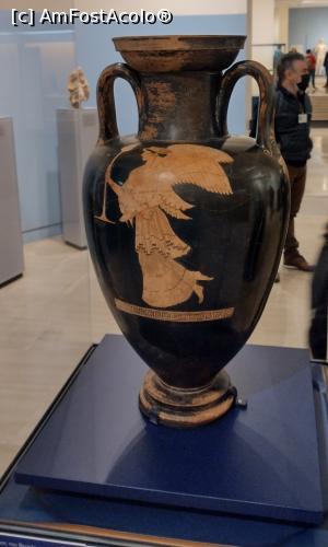 [P22] Amfora pe care este pictat Nike inaripat. » foto by ovidiuyepi
 - 
<span class="allrVoted glyphicon glyphicon-heart hidden" id="av1320550"></span>
<a class="m-l-10 hidden" id="sv1320550" onclick="voting_Foto_DelVot(,1320550,16497)" role="button">șterge vot <span class="glyphicon glyphicon-remove"></span></a>
<a id="v91320550" class=" c-red"  onclick="voting_Foto_SetVot(1320550)" role="button"><span class="glyphicon glyphicon-heart-empty"></span> <b>LIKE</b> = Votează poza</a> <img class="hidden"  id="f1320550W9" src="/imagini/loader.gif" border="0" /><span class="AjErrMes hidden" id="e1320550ErM"></span>