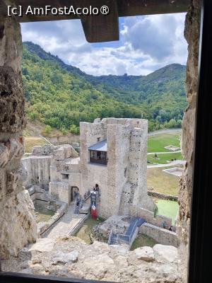 [P15] Vedere din turnul nr. 5 către poartă și turnul porții (nr. 8). » foto by tata123 🔱
 - 
<span class="allrVoted glyphicon glyphicon-heart hidden" id="av1550010"></span>
<a class="m-l-10 hidden" id="sv1550010" onclick="voting_Foto_DelVot(,1550010,16590)" role="button">șterge vot <span class="glyphicon glyphicon-remove"></span></a>
<a id="v91550010" class=" c-red"  onclick="voting_Foto_SetVot(1550010)" role="button"><span class="glyphicon glyphicon-heart-empty"></span> <b>LIKE</b> = Votează poza</a> <img class="hidden"  id="f1550010W9" src="/imagini/loader.gif" border="0" /><span class="AjErrMes hidden" id="e1550010ErM"></span>