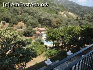 [P03] Curtea cu piscina din spatele hotelului Niouris Marina » foto by livioarel*
 - 
<span class="allrVoted glyphicon glyphicon-heart hidden" id="av794952"></span>
<a class="m-l-10 hidden" id="sv794952" onclick="voting_Foto_DelVot(,794952,16610)" role="button">șterge vot <span class="glyphicon glyphicon-remove"></span></a>
<a id="v9794952" class=" c-red"  onclick="voting_Foto_SetVot(794952)" role="button"><span class="glyphicon glyphicon-heart-empty"></span> <b>LIKE</b> = Votează poza</a> <img class="hidden"  id="f794952W9" src="/imagini/loader.gif" border="0" /><span class="AjErrMes hidden" id="e794952ErM"></span>