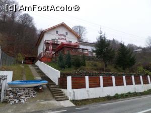 [P01] Pensiunea Alpina din Malaia.  » foto by Safta Radu
 - 
<span class="allrVoted glyphicon glyphicon-heart hidden" id="av922309"></span>
<a class="m-l-10 hidden" id="sv922309" onclick="voting_Foto_DelVot(,922309,16630)" role="button">șterge vot <span class="glyphicon glyphicon-remove"></span></a>
<a id="v9922309" class=" c-red"  onclick="voting_Foto_SetVot(922309)" role="button"><span class="glyphicon glyphicon-heart-empty"></span> <b>LIKE</b> = Votează poza</a> <img class="hidden"  id="f922309W9" src="/imagini/loader.gif" border="0" /><span class="AjErrMes hidden" id="e922309ErM"></span>
