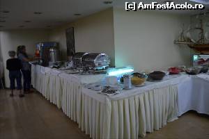 [P15] Micul dejun. Aveau si cateva feluri de mancare calda. Foarte bun.  » foto by TraianS
 - 
<span class="allrVoted glyphicon glyphicon-heart hidden" id="av518776"></span>
<a class="m-l-10 hidden" id="sv518776" onclick="voting_Foto_DelVot(,518776,16636)" role="button">șterge vot <span class="glyphicon glyphicon-remove"></span></a>
<a id="v9518776" class=" c-red"  onclick="voting_Foto_SetVot(518776)" role="button"><span class="glyphicon glyphicon-heart-empty"></span> <b>LIKE</b> = Votează poza</a> <img class="hidden"  id="f518776W9" src="/imagini/loader.gif" border="0" /><span class="AjErrMes hidden" id="e518776ErM"></span>