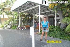 [P01] intrarea in hotel unde poti inchiria si biciclete » foto by delia58
 - 
<span class="allrVoted glyphicon glyphicon-heart hidden" id="av518913"></span>
<a class="m-l-10 hidden" id="sv518913" onclick="voting_Foto_DelVot(,518913,16641)" role="button">șterge vot <span class="glyphicon glyphicon-remove"></span></a>
<a id="v9518913" class=" c-red"  onclick="voting_Foto_SetVot(518913)" role="button"><span class="glyphicon glyphicon-heart-empty"></span> <b>LIKE</b> = Votează poza</a> <img class="hidden"  id="f518913W9" src="/imagini/loader.gif" border="0" /><span class="AjErrMes hidden" id="e518913ErM"></span>