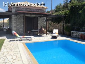 [P20] vila Sparti dinspre piscina...  » foto by Tomi si Lili
 - 
<span class="allrVoted glyphicon glyphicon-heart hidden" id="av724309"></span>
<a class="m-l-10 hidden" id="sv724309" onclick="voting_Foto_DelVot(,724309,16678)" role="button">șterge vot <span class="glyphicon glyphicon-remove"></span></a>
<a id="v9724309" class=" c-red"  onclick="voting_Foto_SetVot(724309)" role="button"><span class="glyphicon glyphicon-heart-empty"></span> <b>LIKE</b> = Votează poza</a> <img class="hidden"  id="f724309W9" src="/imagini/loader.gif" border="0" /><span class="AjErrMes hidden" id="e724309ErM"></span>