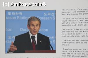 [P16] George Bush inaugurând o gară în care liniile întrerupte așteaptă momentul păcii.  » foto by glcitizen
 - 
<span class="allrVoted glyphicon glyphicon-heart hidden" id="av812293"></span>
<a class="m-l-10 hidden" id="sv812293" onclick="voting_Foto_DelVot(,812293,16707)" role="button">șterge vot <span class="glyphicon glyphicon-remove"></span></a>
<a id="v9812293" class=" c-red"  onclick="voting_Foto_SetVot(812293)" role="button"><span class="glyphicon glyphicon-heart-empty"></span> <b>LIKE</b> = Votează poza</a> <img class="hidden"  id="f812293W9" src="/imagini/loader.gif" border="0" /><span class="AjErrMes hidden" id="e812293ErM"></span>