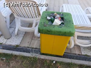 [P09] Mizerie!!!"Curatenia" ??..dupa ora 9:00,printre turisti ,cu furtunul... » foto by DeliaB
 - 
<span class="allrVoted glyphicon glyphicon-heart hidden" id="av1175040"></span>
<a class="m-l-10 hidden" id="sv1175040" onclick="voting_Foto_DelVot(,1175040,16714)" role="button">șterge vot <span class="glyphicon glyphicon-remove"></span></a>
<a id="v91175040" class=" c-red"  onclick="voting_Foto_SetVot(1175040)" role="button"><span class="glyphicon glyphicon-heart-empty"></span> <b>LIKE</b> = Votează poza</a> <img class="hidden"  id="f1175040W9" src="/imagini/loader.gif" border="0" /><span class="AjErrMes hidden" id="e1175040ErM"></span>