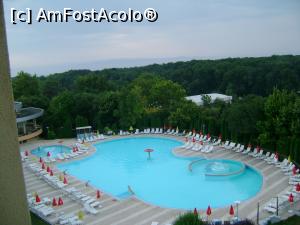 [P01] Una din piscine, vedere din camera » foto by Kara2007
 - 
<span class="allrVoted glyphicon glyphicon-heart hidden" id="av950571"></span>
<a class="m-l-10 hidden" id="sv950571" onclick="voting_Foto_DelVot(,950571,16714)" role="button">șterge vot <span class="glyphicon glyphicon-remove"></span></a>
<a id="v9950571" class=" c-red"  onclick="voting_Foto_SetVot(950571)" role="button"><span class="glyphicon glyphicon-heart-empty"></span> <b>LIKE</b> = Votează poza</a> <img class="hidden"  id="f950571W9" src="/imagini/loader.gif" border="0" /><span class="AjErrMes hidden" id="e950571ErM"></span>