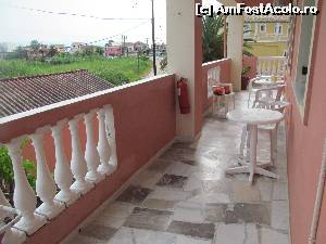 [P17] Katerina Studios -balconul comun » foto by miaboro
 - 
<span class="allrVoted glyphicon glyphicon-heart hidden" id="av523094"></span>
<a class="m-l-10 hidden" id="sv523094" onclick="voting_Foto_DelVot(,523094,16742)" role="button">șterge vot <span class="glyphicon glyphicon-remove"></span></a>
<a id="v9523094" class=" c-red"  onclick="voting_Foto_SetVot(523094)" role="button"><span class="glyphicon glyphicon-heart-empty"></span> <b>LIKE</b> = Votează poza</a> <img class="hidden"  id="f523094W9" src="/imagini/loader.gif" border="0" /><span class="AjErrMes hidden" id="e523094ErM"></span>