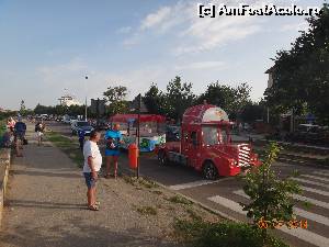 [P12] aleea de promenada de langa hotel » foto by vio_andu_gaby
 - 
<span class="allrVoted glyphicon glyphicon-heart hidden" id="av525012"></span>
<a class="m-l-10 hidden" id="sv525012" onclick="voting_Foto_DelVot(,525012,16788)" role="button">șterge vot <span class="glyphicon glyphicon-remove"></span></a>
<a id="v9525012" class=" c-red"  onclick="voting_Foto_SetVot(525012)" role="button"><span class="glyphicon glyphicon-heart-empty"></span> <b>LIKE</b> = Votează poza</a> <img class="hidden"  id="f525012W9" src="/imagini/loader.gif" border="0" /><span class="AjErrMes hidden" id="e525012ErM"></span>