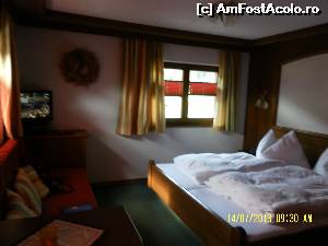 [P19] Camera noastra de la Plankenhof » foto by Alina53
 - 
<span class="allrVoted glyphicon glyphicon-heart hidden" id="av525244"></span>
<a class="m-l-10 hidden" id="sv525244" onclick="voting_Foto_DelVot(,525244,16791)" role="button">șterge vot <span class="glyphicon glyphicon-remove"></span></a>
<a id="v9525244" class=" c-red"  onclick="voting_Foto_SetVot(525244)" role="button"><span class="glyphicon glyphicon-heart-empty"></span> <b>LIKE</b> = Votează poza</a> <img class="hidden"  id="f525244W9" src="/imagini/loader.gif" border="0" /><span class="AjErrMes hidden" id="e525244ErM"></span>
