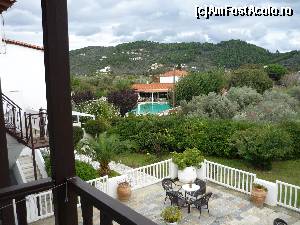 [P08] Vedere de pe balcon: piscina si restaurantul » foto by Iuliana68
 - 
<span class="allrVoted glyphicon glyphicon-heart hidden" id="av581964"></span>
<a class="m-l-10 hidden" id="sv581964" onclick="voting_Foto_DelVot(,581964,16905)" role="button">șterge vot <span class="glyphicon glyphicon-remove"></span></a>
<a id="v9581964" class=" c-red"  onclick="voting_Foto_SetVot(581964)" role="button"><span class="glyphicon glyphicon-heart-empty"></span> <b>LIKE</b> = Votează poza</a> <img class="hidden"  id="f581964W9" src="/imagini/loader.gif" border="0" /><span class="AjErrMes hidden" id="e581964ErM"></span>