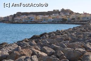 [P71] Creta, Palaiochora, Orașul văzut de pe faleza estică, &icirc;n dreapta Biserica Evanghelistria și sus este Fortăreața » foto by mprofeanu
 - 
<span class="allrVoted glyphicon glyphicon-heart hidden" id="av1299126"></span>
<a class="m-l-10 hidden" id="sv1299126" onclick="voting_Foto_DelVot(,1299126,16947)" role="button">șterge vot <span class="glyphicon glyphicon-remove"></span></a>
<a id="v91299126" class=" c-red"  onclick="voting_Foto_SetVot(1299126)" role="button"><span class="glyphicon glyphicon-heart-empty"></span> <b>LIKE</b> = Votează poza</a> <img class="hidden"  id="f1299126W9" src="/imagini/loader.gif" border="0" /><span class="AjErrMes hidden" id="e1299126ErM"></span>