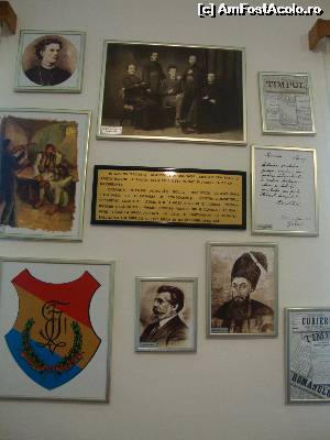 [P25] În partea de sus a imaginii este prezentat comitetul Societății Academice Arboroasa, al cărei președinte a fost ales Ciprian Porumbescu. Datorită activității patriotice a acestei societăți, Ciprian Porumbescu a fost întemnițat pentru o perioadă, fapt ce a condus la îmbolnăvirea sa cu tuberculoză.  » foto by Floryn81
 - 
<span class="allrVoted glyphicon glyphicon-heart hidden" id="av592092"></span>
<a class="m-l-10 hidden" id="sv592092" onclick="voting_Foto_DelVot(,592092,16986)" role="button">șterge vot <span class="glyphicon glyphicon-remove"></span></a>
<a id="v9592092" class=" c-red"  onclick="voting_Foto_SetVot(592092)" role="button"><span class="glyphicon glyphicon-heart-empty"></span> <b>LIKE</b> = Votează poza</a> <img class="hidden"  id="f592092W9" src="/imagini/loader.gif" border="0" /><span class="AjErrMes hidden" id="e592092ErM"></span>