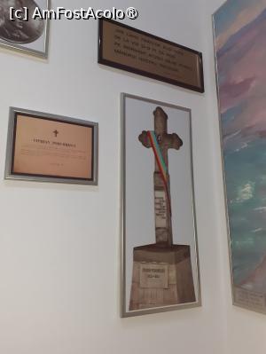 [P19] Din cimitir, crucea pe mormântul lui Ciprian Porumbescu » foto by Michi
 - 
<span class="allrVoted glyphicon glyphicon-heart hidden" id="av1408569"></span>
<a class="m-l-10 hidden" id="sv1408569" onclick="voting_Foto_DelVot(,1408569,16986)" role="button">șterge vot <span class="glyphicon glyphicon-remove"></span></a>
<a id="v91408569" class=" c-red"  onclick="voting_Foto_SetVot(1408569)" role="button"><span class="glyphicon glyphicon-heart-empty"></span> <b>LIKE</b> = Votează poza</a> <img class="hidden"  id="f1408569W9" src="/imagini/loader.gif" border="0" /><span class="AjErrMes hidden" id="e1408569ErM"></span>