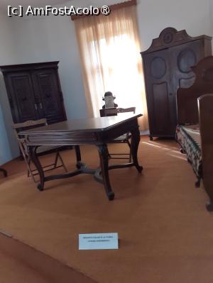 [P21] Mobilier de epocă » foto by Michi
 - 
<span class="allrVoted glyphicon glyphicon-heart hidden" id="av1408571"></span>
<a class="m-l-10 hidden" id="sv1408571" onclick="voting_Foto_DelVot(,1408571,16986)" role="button">șterge vot <span class="glyphicon glyphicon-remove"></span></a>
<a id="v91408571" class=" c-red"  onclick="voting_Foto_SetVot(1408571)" role="button"><span class="glyphicon glyphicon-heart-empty"></span> <b>LIKE</b> = Votează poza</a> <img class="hidden"  id="f1408571W9" src="/imagini/loader.gif" border="0" /><span class="AjErrMes hidden" id="e1408571ErM"></span>