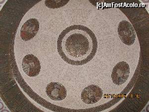 [P16] Cupola capelei.  » foto by elviramvio
 - 
<span class="allrVoted glyphicon glyphicon-heart hidden" id="av685735"></span>
<a class="m-l-10 hidden" id="sv685735" onclick="voting_Foto_DelVot(,685735,16993)" role="button">șterge vot <span class="glyphicon glyphicon-remove"></span></a>
<a id="v9685735" class=" c-red"  onclick="voting_Foto_SetVot(685735)" role="button"><span class="glyphicon glyphicon-heart-empty"></span> <b>LIKE</b> = Votează poza</a> <img class="hidden"  id="f685735W9" src="/imagini/loader.gif" border="0" /><span class="AjErrMes hidden" id="e685735ErM"></span>
