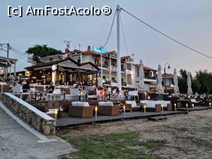 [P20] Taverne in portul turistic Ammouliani » foto by pepsi70ro
 - 
<span class="allrVoted glyphicon glyphicon-heart hidden" id="av1241052"></span>
<a class="m-l-10 hidden" id="sv1241052" onclick="voting_Foto_DelVot(,1241052,17010)" role="button">șterge vot <span class="glyphicon glyphicon-remove"></span></a>
<a id="v91241052" class=" c-red"  onclick="voting_Foto_SetVot(1241052)" role="button"><span class="glyphicon glyphicon-heart-empty"></span> <b>LIKE</b> = Votează poza</a> <img class="hidden"  id="f1241052W9" src="/imagini/loader.gif" border="0" /><span class="AjErrMes hidden" id="e1241052ErM"></span>