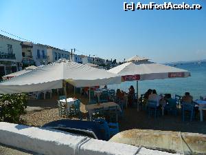 [P65] Spetses - terase la marginea marii » foto by ileanaxperta*
 - 
<span class="allrVoted glyphicon glyphicon-heart hidden" id="av629728"></span>
<a class="m-l-10 hidden" id="sv629728" onclick="voting_Foto_DelVot(,629728,17072)" role="button">șterge vot <span class="glyphicon glyphicon-remove"></span></a>
<a id="v9629728" class=" c-red"  onclick="voting_Foto_SetVot(629728)" role="button"><span class="glyphicon glyphicon-heart-empty"></span> <b>LIKE</b> = Votează poza</a> <img class="hidden"  id="f629728W9" src="/imagini/loader.gif" border="0" /><span class="AjErrMes hidden" id="e629728ErM"></span>