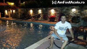 [P06] piscina luminata seara » foto by Andrei.C
 - 
<span class="allrVoted glyphicon glyphicon-heart hidden" id="av540736"></span>
<a class="m-l-10 hidden" id="sv540736" onclick="voting_Foto_DelVot(,540736,17077)" role="button">șterge vot <span class="glyphicon glyphicon-remove"></span></a>
<a id="v9540736" class=" c-red"  onclick="voting_Foto_SetVot(540736)" role="button"><span class="glyphicon glyphicon-heart-empty"></span> <b>LIKE</b> = Votează poza</a> <img class="hidden"  id="f540736W9" src="/imagini/loader.gif" border="0" /><span class="AjErrMes hidden" id="e540736ErM"></span>