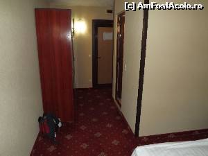 [P03] Hotel Ciao - holul, cu șifonierul tipic (avea și ceva umerașe prin el, dar și o pătură de rezervă)  » foto by Dragoș_MD
 - 
<span class="allrVoted glyphicon glyphicon-heart hidden" id="av541545"></span>
<a class="m-l-10 hidden" id="sv541545" onclick="voting_Foto_DelVot(,541545,17097)" role="button">șterge vot <span class="glyphicon glyphicon-remove"></span></a>
<a id="v9541545" class=" c-red"  onclick="voting_Foto_SetVot(541545)" role="button"><span class="glyphicon glyphicon-heart-empty"></span> <b>LIKE</b> = Votează poza</a> <img class="hidden"  id="f541545W9" src="/imagini/loader.gif" border="0" /><span class="AjErrMes hidden" id="e541545ErM"></span>