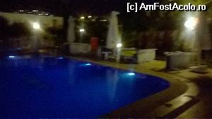 [P11] piscina hotelului seara...  » foto by dan sorin
 - 
<span class="allrVoted glyphicon glyphicon-heart hidden" id="av543817"></span>
<a class="m-l-10 hidden" id="sv543817" onclick="voting_Foto_DelVot(,543817,17154)" role="button">șterge vot <span class="glyphicon glyphicon-remove"></span></a>
<a id="v9543817" class=" c-red"  onclick="voting_Foto_SetVot(543817)" role="button"><span class="glyphicon glyphicon-heart-empty"></span> <b>LIKE</b> = Votează poza</a> <img class="hidden"  id="f543817W9" src="/imagini/loader.gif" border="0" /><span class="AjErrMes hidden" id="e543817ErM"></span>